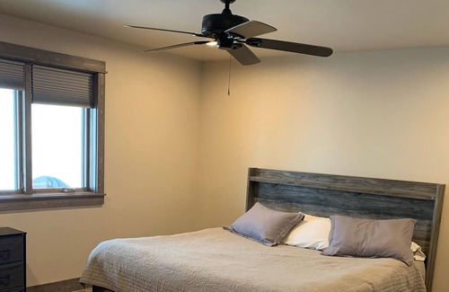 Ennis Casa | Private 3 bedroom house 5 miles from Downtown Ennis