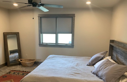 Ennis Casa | Private 3 bedroom house 5 miles from Downtown Ennis