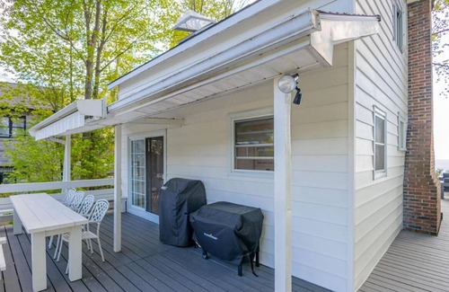 Dashwood Cabaña | The Huron Haven ✨ Sleeps 10 ✨Lakehouse on Private Beach ✨ 5 mins from Grand Bend