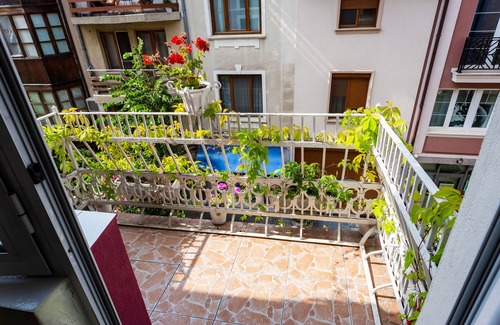 Plovdiv Old Town Casa | Private 4-bedroom house in Plovdiv with unique Top Roof Terrace