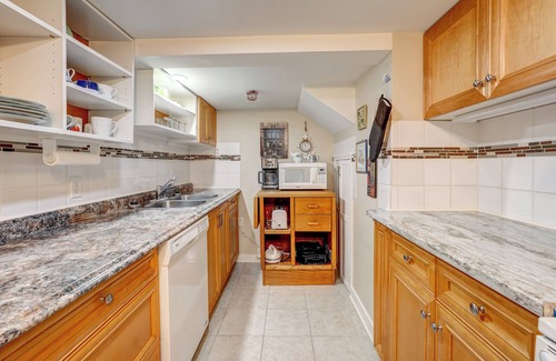 Okanagan-Similkameen Casa | Privado Suite 4 dormitorios para el deleite de niños y adultos