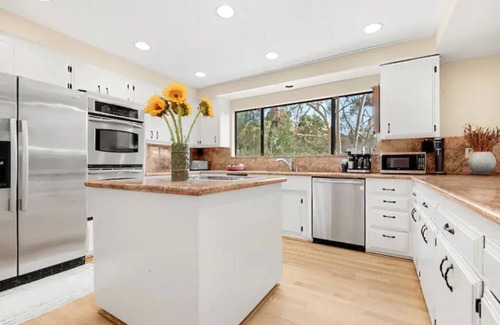 Topanga Casa | Private 4BR Mountain Retreat: Sweeping Views, Saltwater Pool on One Acre of Land