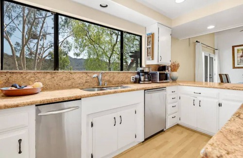 Topanga Casa | Private 4BR Mountain Retreat: Sweeping Views, Saltwater Pool on One Acre of Land