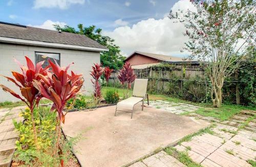 Poinciana Casa | Private 4BR villa with Screened in pool large yard
