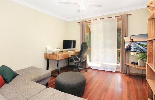 Burringbar Casa | Private 5 BD Home Nestled Amongst The Hinterlands