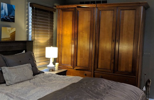 Grosse Pointe Casa | Suite de lujo privada y accesible a nivel del suelo en Grosse Pointe