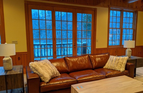 Carrabassett Valley Cabina | Private Alpine Lodge Home