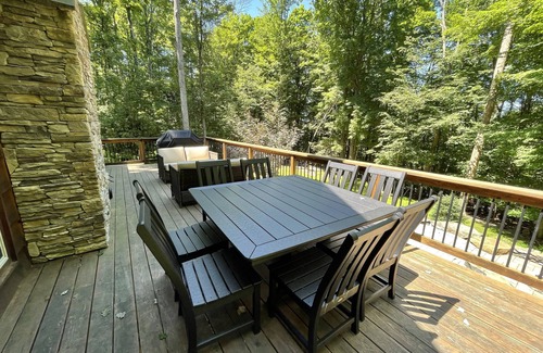Lakeville Cabina | Private and Cozy Lake Wallenpaupack Retreat