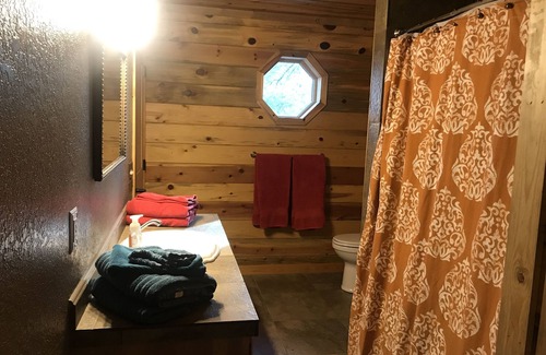 Hermosa Casa | Cabaña de madera privada y tranquila