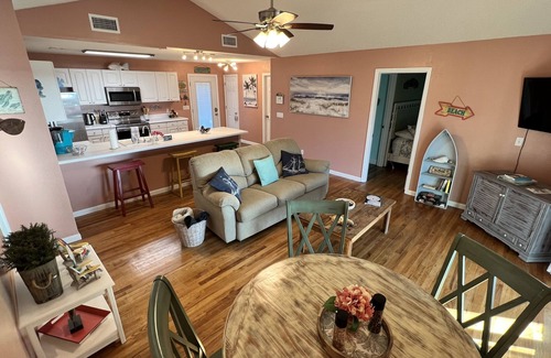 Carrabelle Casa | Private and Peaceful Bayou Retreat Waterfront!