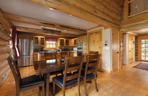 Gallatin Gateway Casa | Private and spacious mountain retreat w/views, privacy, hot tub, & guest house!
