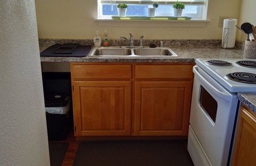 McKinleyville Apartamento | Private apartment on horse property with views, near beach and airport!