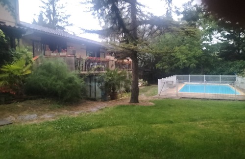 Foissac Apartamento | Private apartment with pool