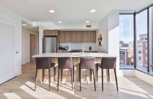 Medical Center Area Apartamento | Private Apt with Kitchen & Gym