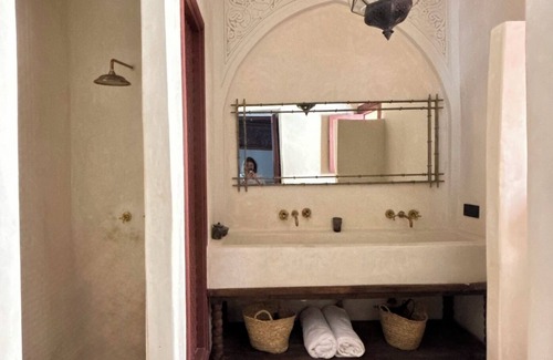 Sidi Bou Amar Casa | Private authentic medina riad, Dar el Bacha 4 bedrooms 4 bathrooms 2 terraces