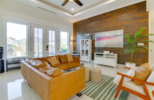 Brownsville Casa | Private Backyard Oasis Brownsville Family Home