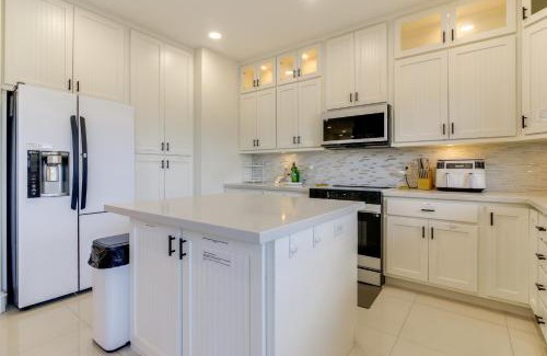 Brownsville Casa | Private Backyard Oasis Brownsville Family Home