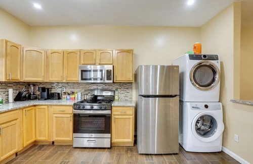 Philadelphia Casa | Private Backyard Jawn! Multi-Level Philly Rowhouse