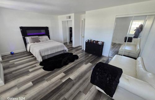 Burlington Apartamento | Private Balcony-Pet Friendly -City Access -Gaming