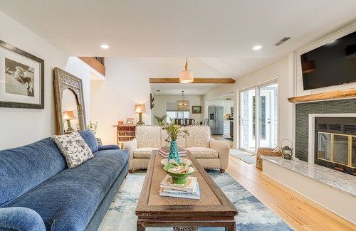 Kitty Hawk Casa | Private Beach Access & Hot Tub: Kitty Hawk Haven