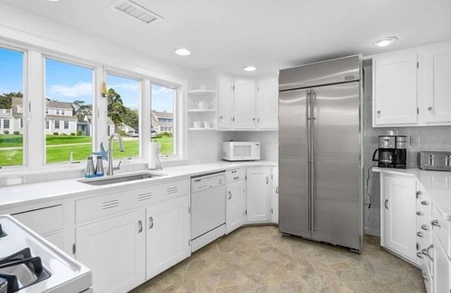 West Harwich Casa | Private beach all for you! 6 bedrooms and 5 full baths. RPMS053