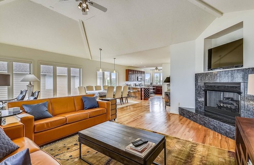 Bethany Beach Casa | PRIVATE BEACH GATED COMMUNITY! Exceptional OCEAN FRONT beach home is brimming with casual elegance and just perfect for families vacationing together!!