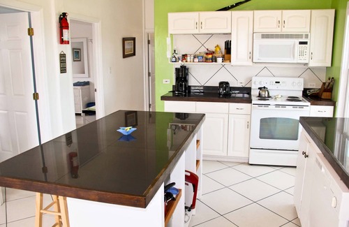 Wemyss Settlement Cabaña | CASA DE PLAYA -4 CAMA- 2 BAÑOS - $ 275 POR NOCHE!