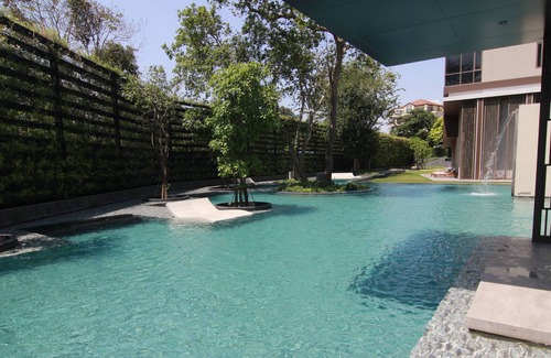 North Pattaya Apartamento | Playa privada, impresionante piscina, tranquila Pattaya