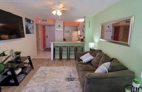 South Padre Island Condominio | Private Beach Access Pool & Hot Tub Bbq Pits 1 Bedroom Home by RedAwning