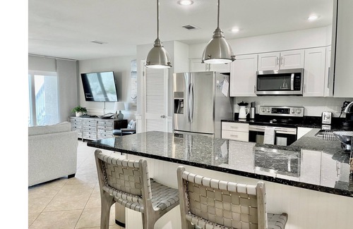Seacrest Condominio | PRIVATE BEACH-You deserve this-Luxury ground-level 1-bedroom ON THE BEACH on 30A