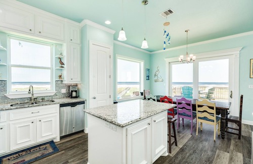 Pointe San Luis Casa | Private Beachfront Home w/ Screened Deck, Equipped Kitchen, Quick Beach Access