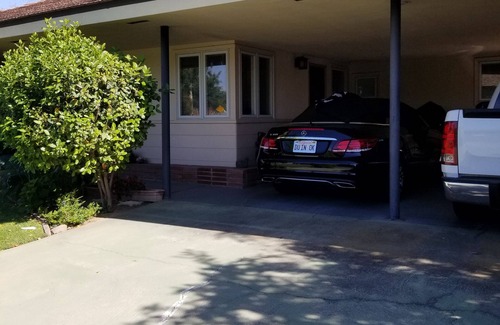 Bakersfield Casa | Private Bedroom and full bathroom in the heart of Bakersfield