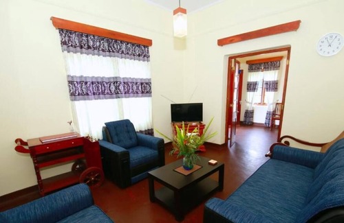 Nuwara Eliya Casa | Private Bungalow in Lake Gregory Nuwara Eliya