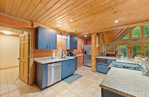 Townville Cabina | Private Cabin at Lake Hartwell