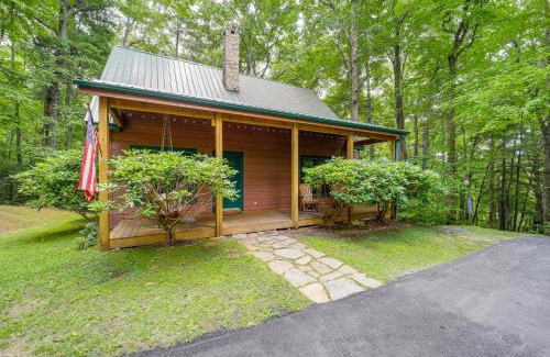 Deep Gap Casa | Private Cabin on 2 Acres Hot Tub, 10 Mi to Boone!