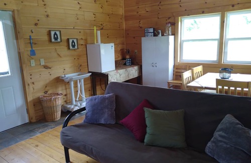 Ontario Cabina | Private cabin on the beautiful Kickapoo River Valley near Wildcat Mountain Park.