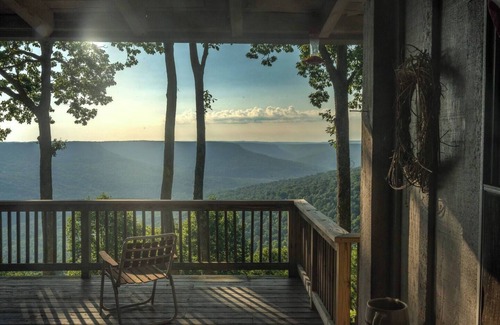 Beersheba Springs Cabina | Private Cabin Overlooking Savage Gulf State Park