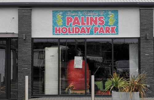 Kinmel Bay Otro | Private Caravan on Palins Holiday Park, North Wales