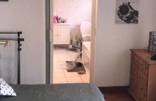 Sagy Cama Y Desayuno | PRIVATE CHAMBER with independent entrance near Cergy