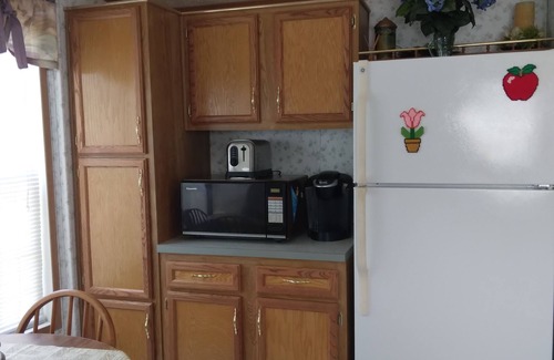 Pulaski Casa | Private, clean, and cozy North Sandy Pond retreat! Close to beach and marina.