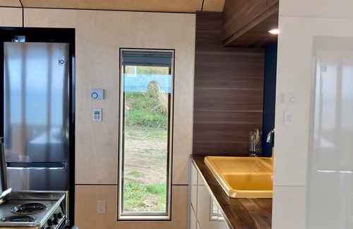Kings County Casa | Private Coastal Waterfall Escape, for Couples- Tides, Sauna, 55' Ocean Falls