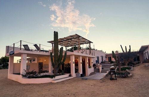 La Ventana Apartamento | Private Comfort King Room #7