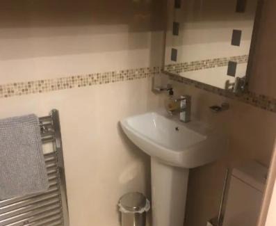 Clontarf Casa | Private comfortable bedroom with ensuite