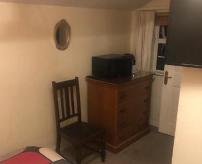 Clontarf Casa | Private comfortable bedroom with ensuite