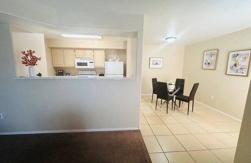 Silverado Ranch Condominio | Private Condo at Silverado Ranch