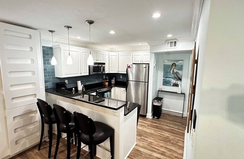 Belle Vista Condominio | Private condo just steps to St. Pete Beach. NO Resort fees & free parking
