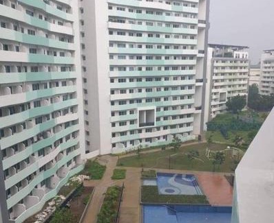 Matandang Balara Apartamento | Private condo w/balcony near Batasan, Ateneo, UP, Diliman, The Residences at Commonwealth
