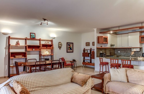 Ericeira Condominio | Apartamento en una urbanización cerrada w / piscina cubierta y al aire libre y pista de tenis