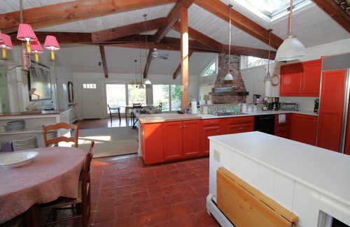 North Truro Cabaña | Private Cottage Compound On Ryders Pond with Pristine Yard (2215)