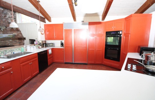 North Truro Cabaña | Private Cottage Compound On Ryders Pond with Pristine Yard (2215)